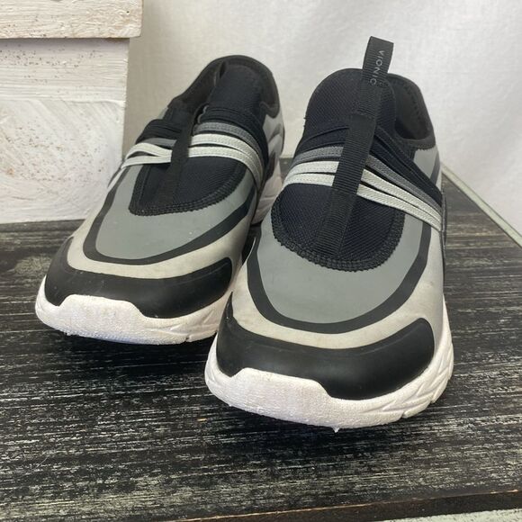Vionic Black & Gray Slip On Athletic Sport Shoes 6 - Picture 3 of 9